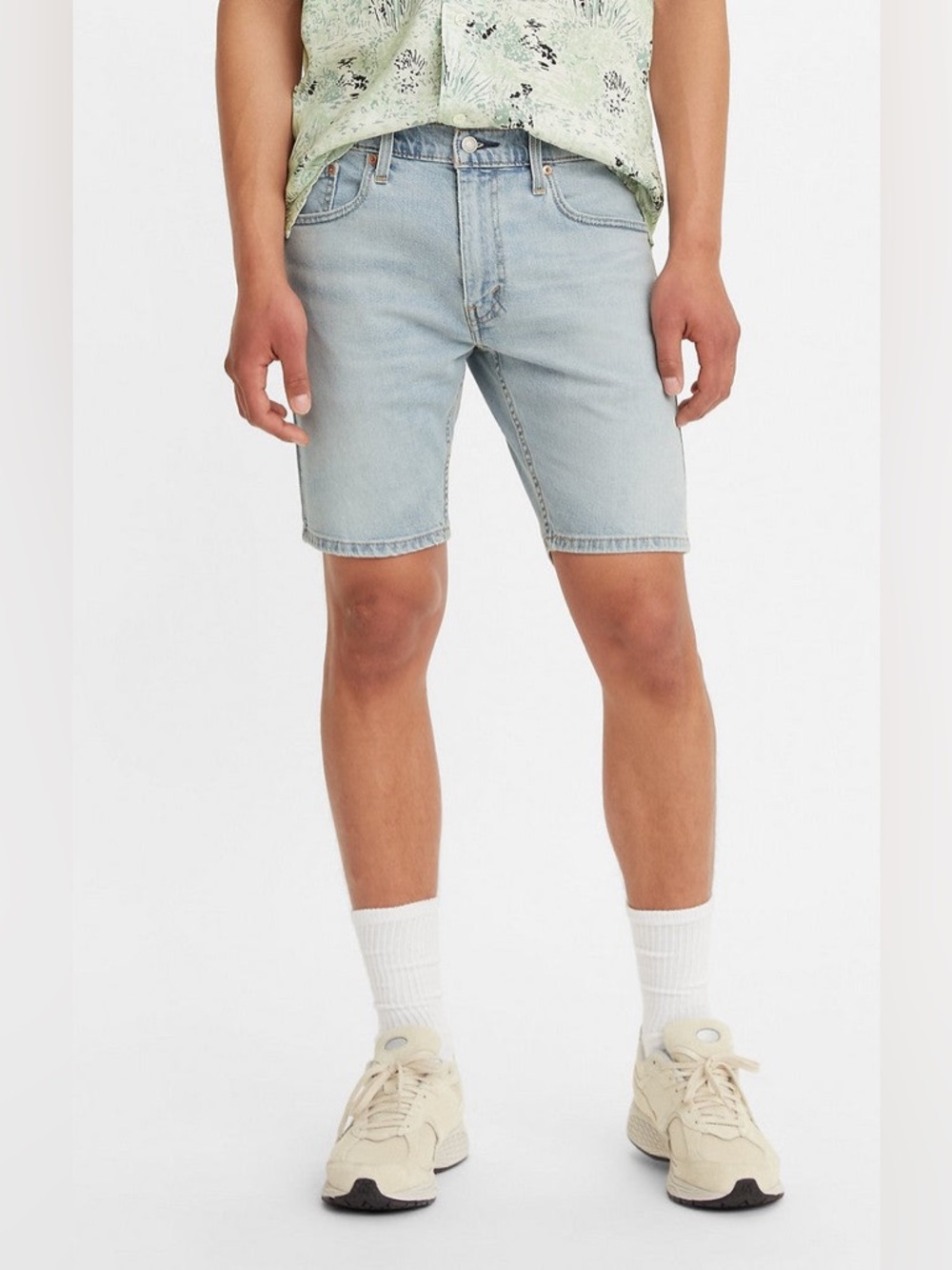 Levi’s 412 Slim Denim Shorts‎ Size 36 - light wash 2/60$